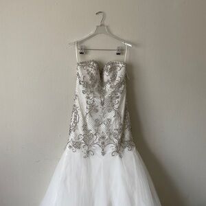Rare dream bridal dress vintage brand modern making size 12✨🤍#weddingng